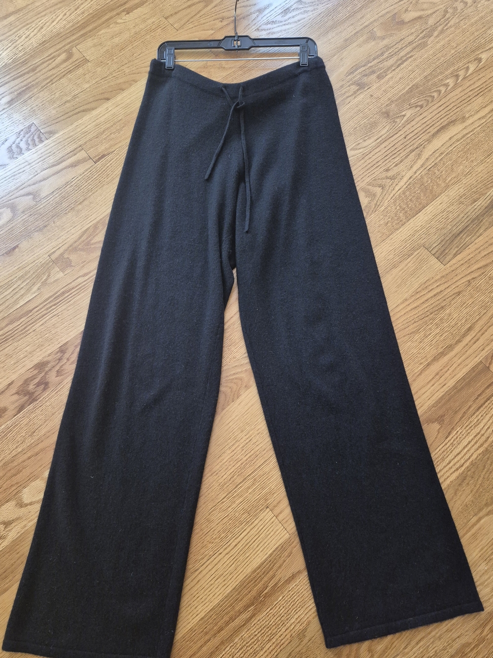 Neiman Marcus Black Cashmere Drawstring Pants L